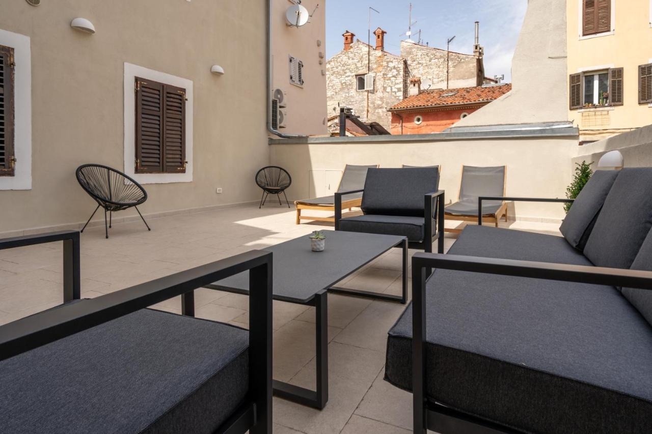 Aaa Apartments & Rooms Pula Buitenkant foto